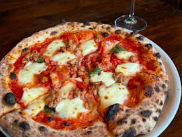 Bavaro's Pizza Napoletana & Pastaria signature dishes Margherita Pizza
Penne Alla Vodka
Ravioli Al Formaggio